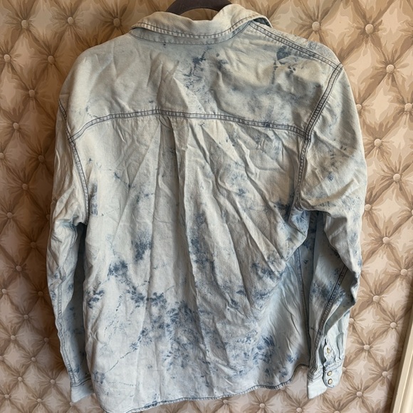 NWT Men’s Size XL Jack & Jones Button down Lightweight Denim Shirt - Picture 4 of 5